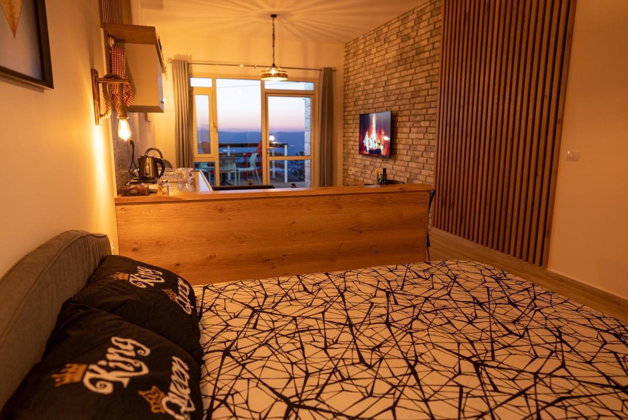 Sunset B&B Ein Kinya Exterior foto